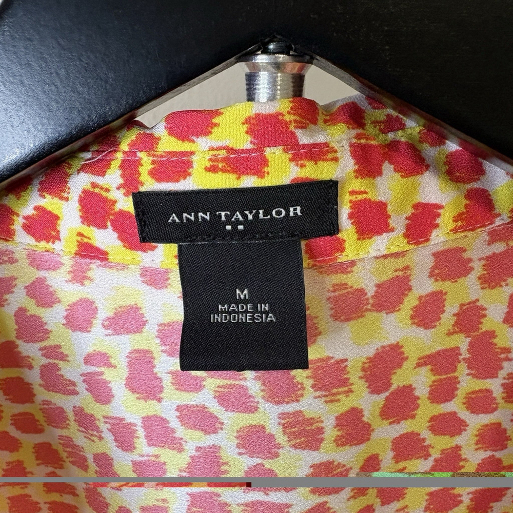 Ann Taylor Sleeveless Medium Yellow Red Print Collared Pocket Top Casual Bright - Picture 3 of 8